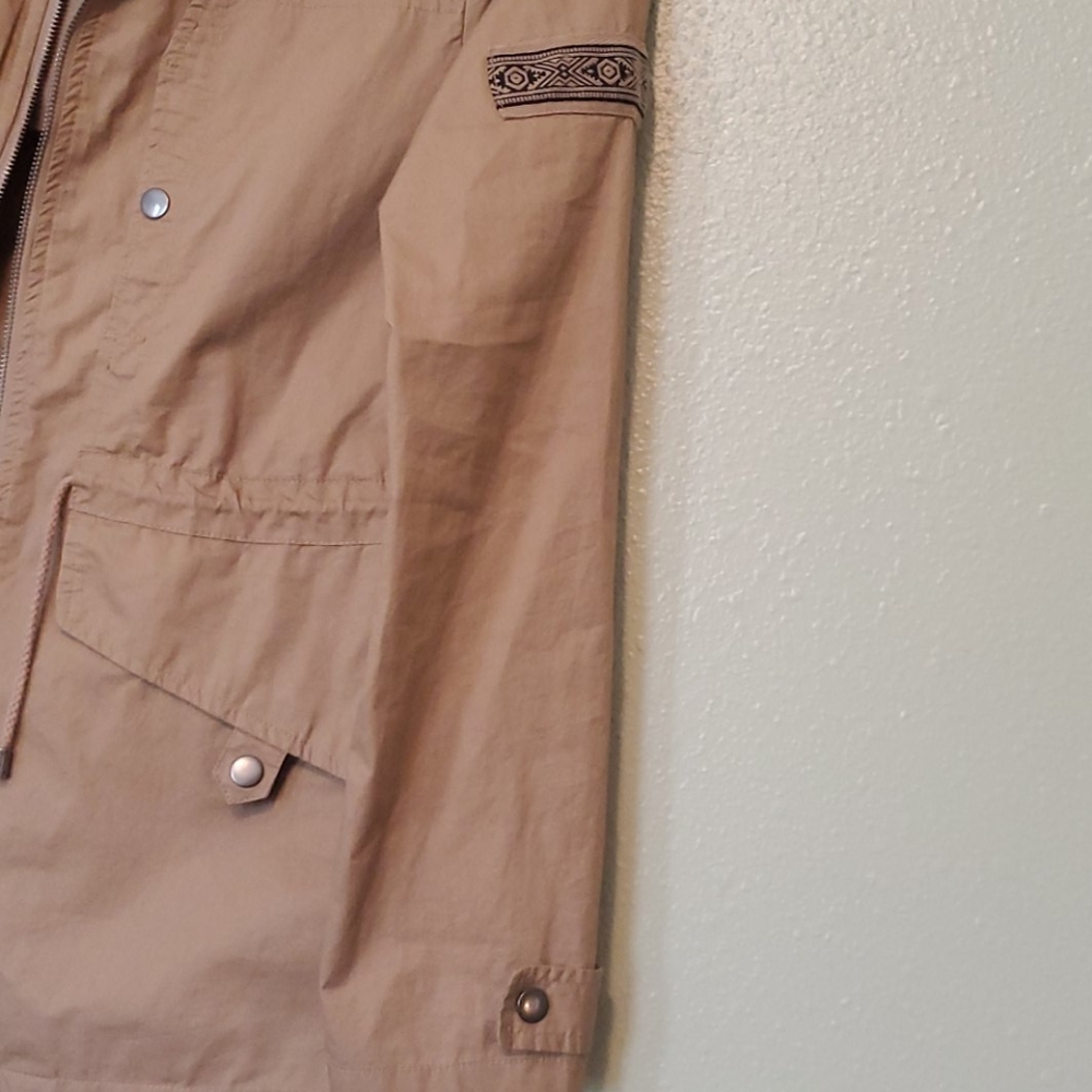 Coat/ Jacket - Picture 3 of 5